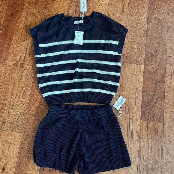 Navy Striped Knit Shorts Set by Jessica Simpson NWT - Picture 1 of 4